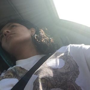 Meet your Posher, Ella